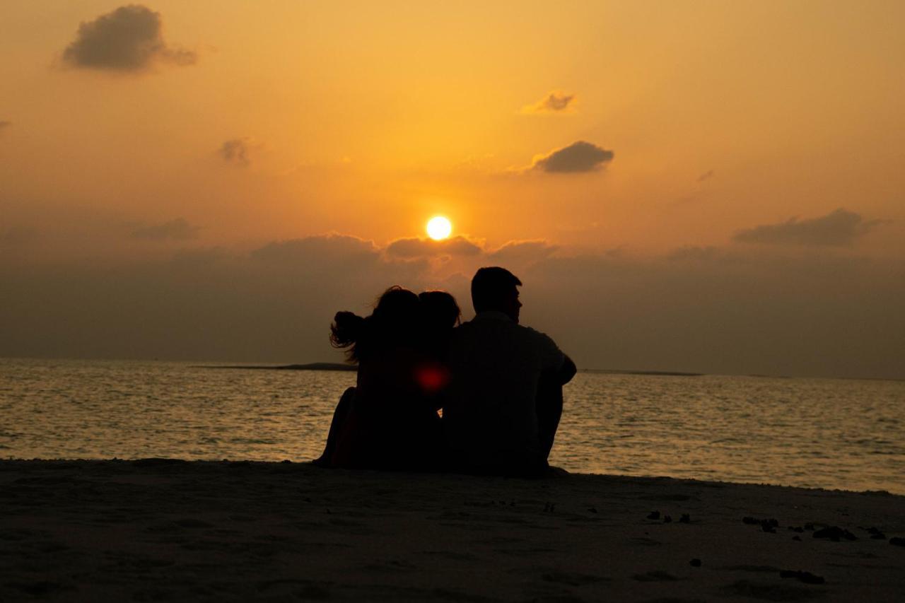 Ahiva Village Fulhadhoo Bagian luar foto