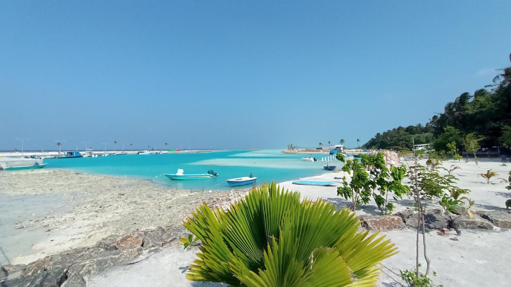 Ahiva Village Fulhadhoo Bagian luar foto